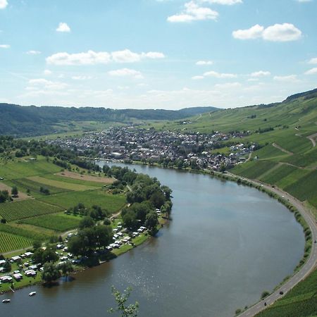 Comfortable Apartment In Ediger Eller Eifel Sankt Aldegund Eksteriør billede